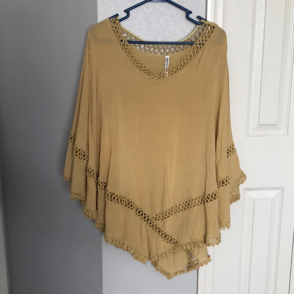 Beach throw Over, Or however you style it💛